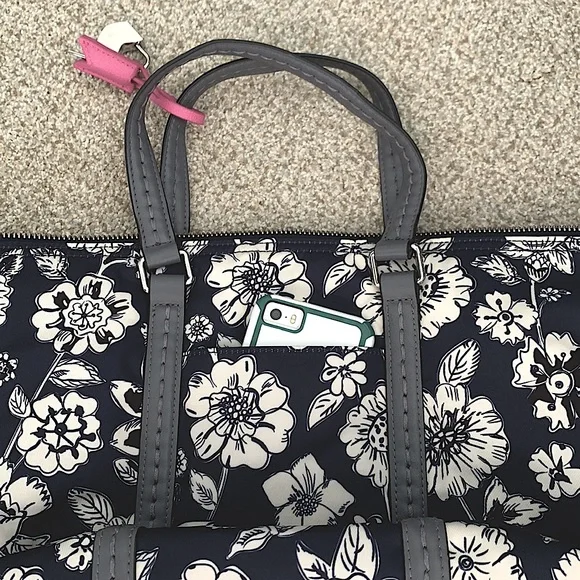 🔥🎉 HP!🔥🎉Vera Bradley Midtown Small Tote Midnight Floral Lockable Women's Bag - Picture 8 of 9